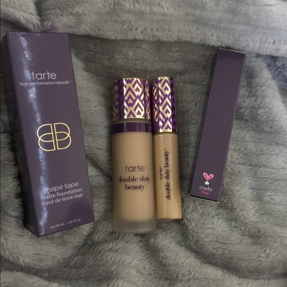 Tarte Shape Tape Foundation & Concealer - Picture 1 of 3